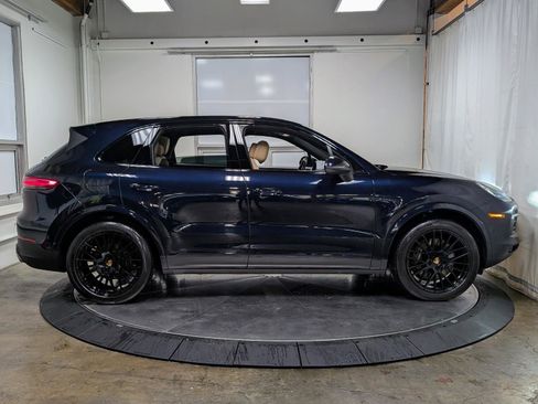 Used 2022 Porsche Cayenne image 10