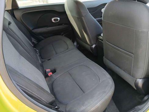 Used 2017 Kia Soul + FWD image 18