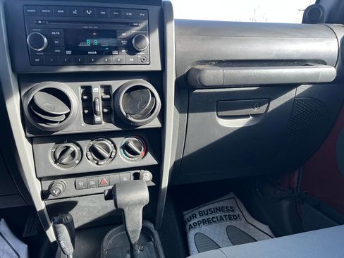 Used 2008 Jeep Wrangler Unlimited Rubicon w/ Dual Top Group image 18