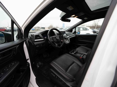 Used 2023 Honda Odyssey Sport image 8