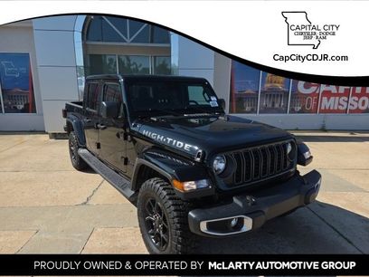 Used 2025 Jeep Gladiator Sport