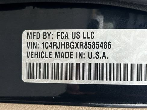 Used 2024 Jeep Grand Cherokee Limited AWD/4WD image 32