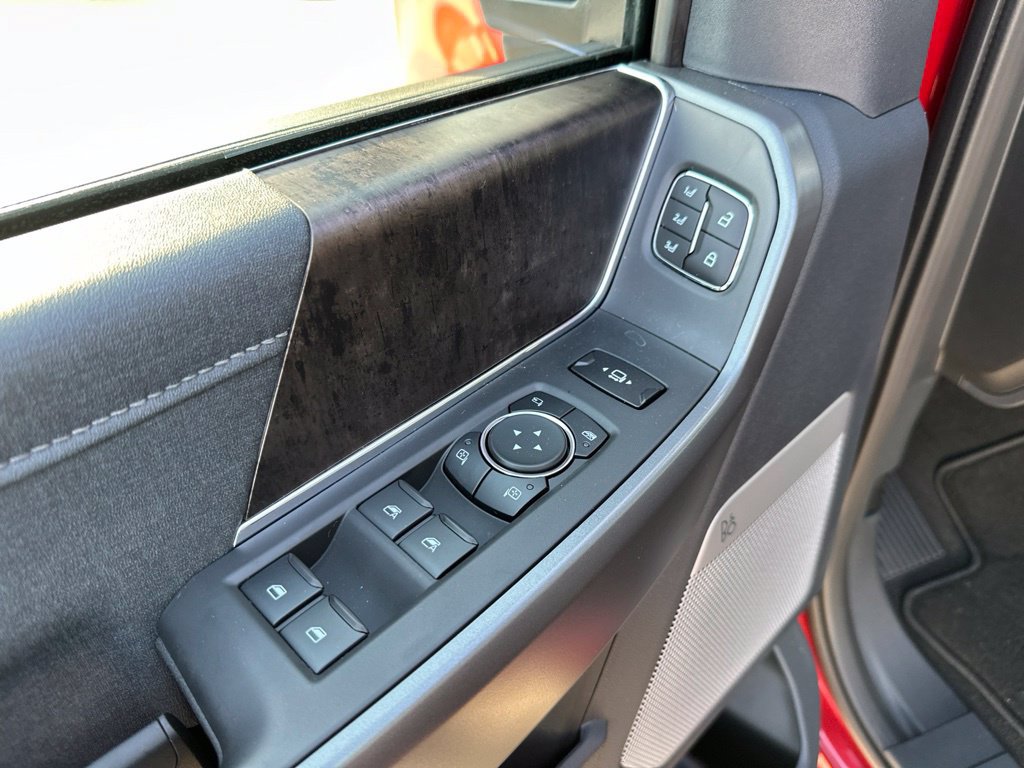 New 2027 Ford F350 Lariat w/ Black Appearance Package AWD/4WD image 26