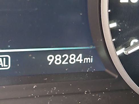 Used 2018 Genesis G90 3.3T Premium AWD/4WD image 20