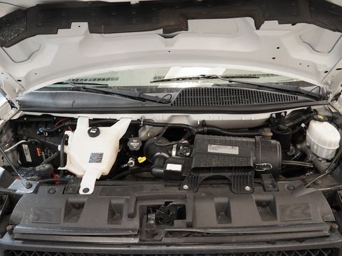 Used 2019 Chevrolet Express 2500 w/ Driver Convenience Package image 20