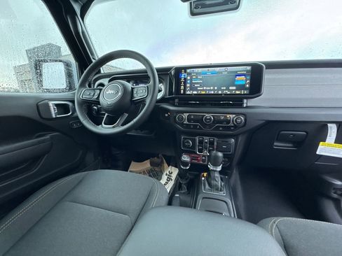 New 2025 Jeep Gladiator Willys image 10