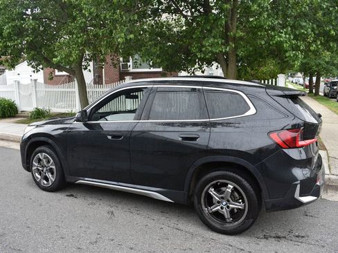 Used 2025 BMW X1 xDrive28i AWD/4WD image 9