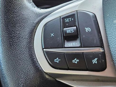 Used 2023 Ford Explorer XLT RWD image 20