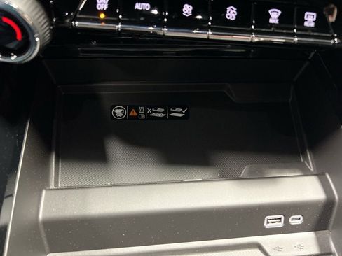 New 2026 Chevrolet Tahoe LT image 32