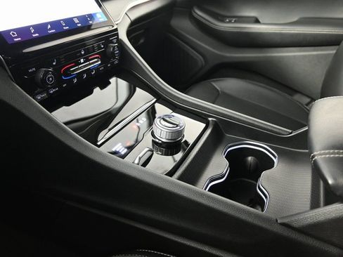 Used 2023 Jeep Grand Cherokee Limited image 34