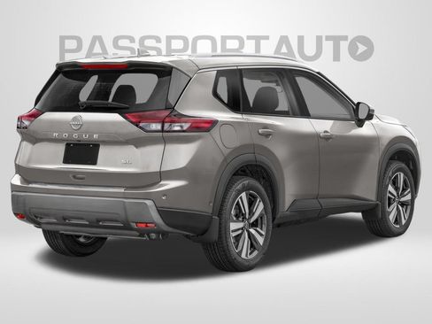 Used 2025 Nissan Rogue SL w/ Tech Package AWD/4WD image 2
