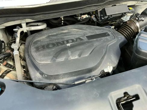 Used 2021 Honda Pilot EX image 24