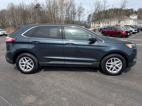 Certified 2024 Ford Edge SEL w/ Convenience Package AWD/4WD image 11