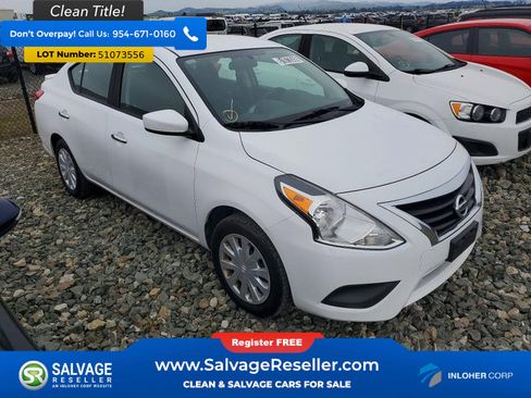 Used 2019 Nissan Versa SV FWD image 5