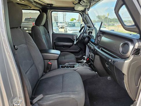 Used 2020 Jeep Wrangler Unlimited Sport S AWD/4WD image 15