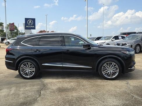 Used 2023 Acura MDX SH-AWD w/ Advance Package image 3