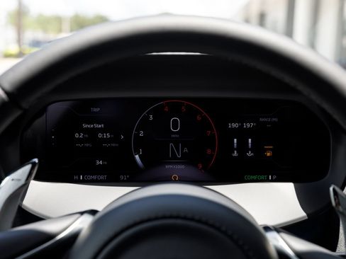 New 2027 McLaren 750S RWD image 40