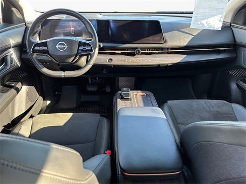 Used 2023 Nissan Ariya FWD image 10