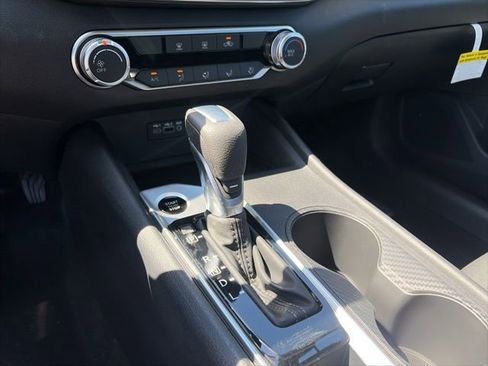 New 2026 Nissan Altima 2.5 SV FWD image 17