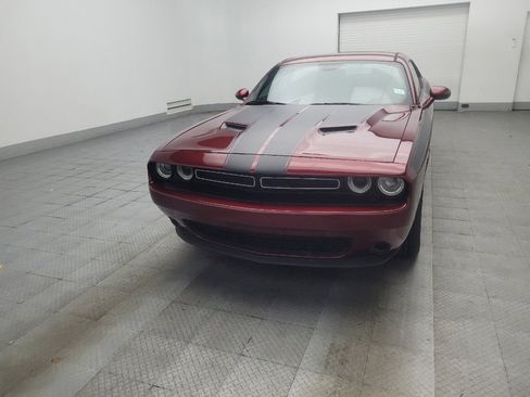 Used 2020 Dodge Challenger SXT RWD image 15