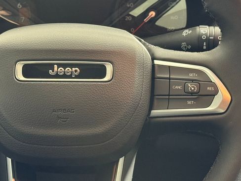 New 2026 Jeep Compass Latitude image 24