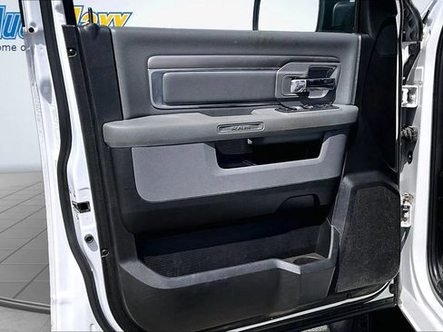 Used 2019 RAM 1500 Classic Warlock AWD/4WD image 27