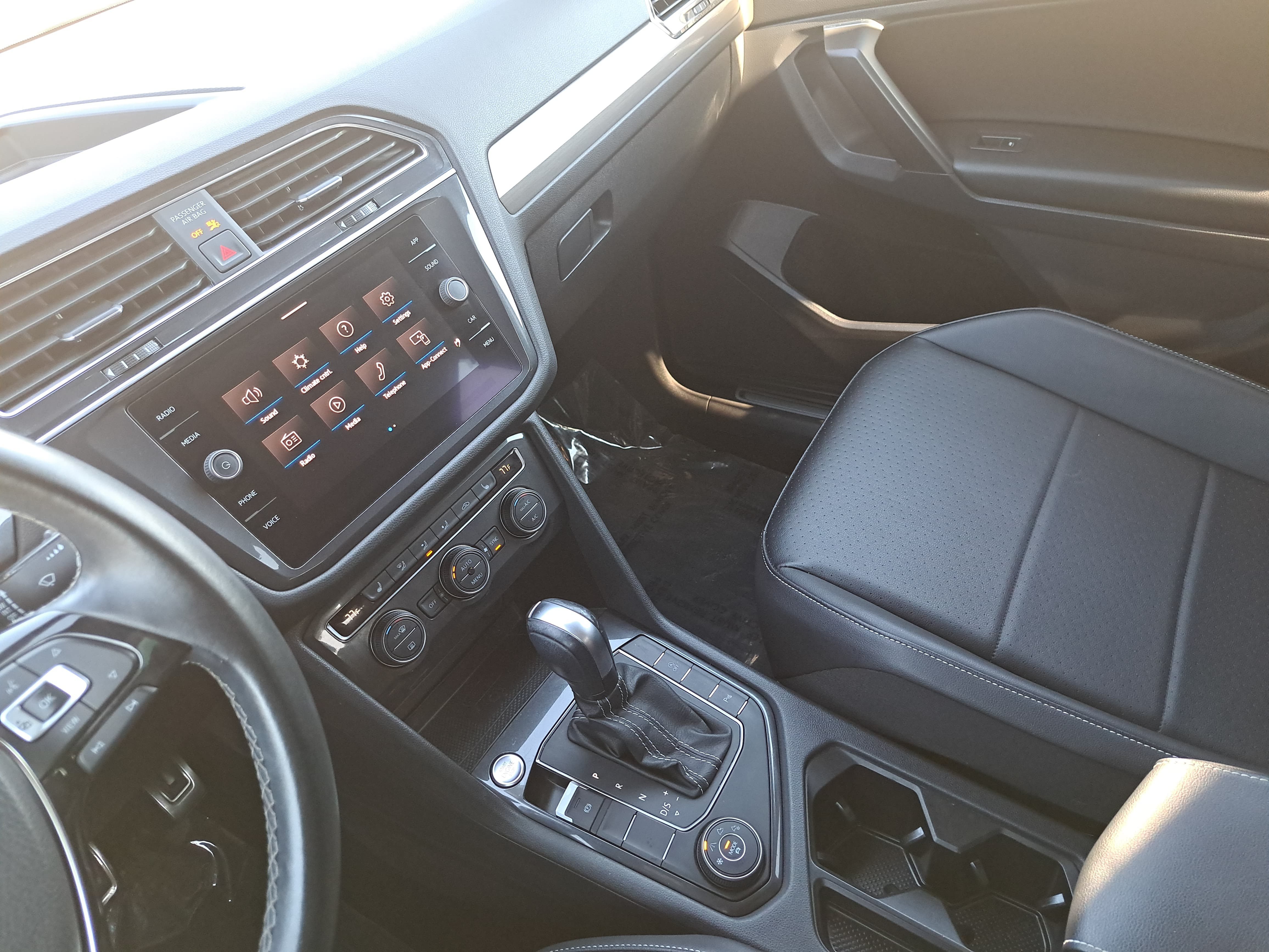 Certified 2021 Volkswagen Tiguan SE R-Line AWD/4WD image 25