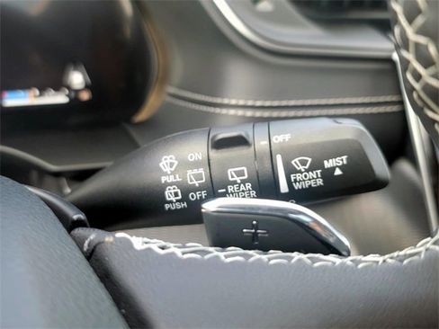 Used 2025 Jeep Grand Cherokee Laredo X image 23