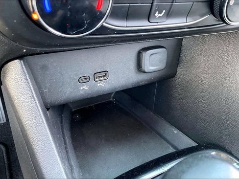 Used 2025 Buick Encore GX Preferred FWD image 15