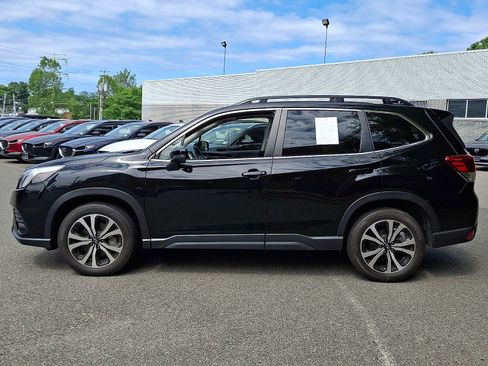 Used 2023 Subaru Forester Limited AWD/4WD image 9