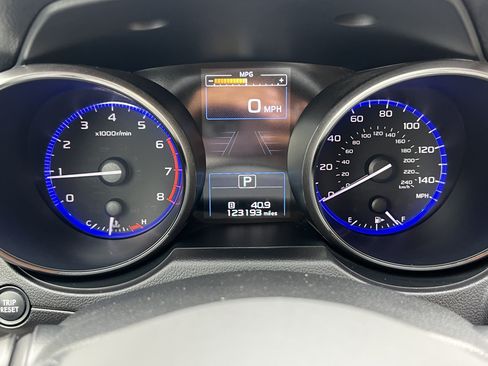 Used 2017 Subaru Outback 2.5i Touring w/ Popular Package #5A AWD/4WD image 29