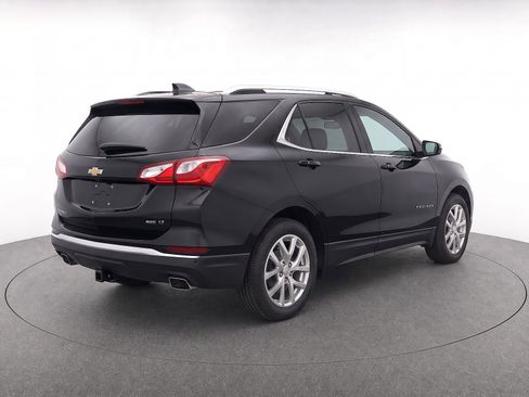 Used 2018 Chevrolet Equinox LT w/ Sun & Infotainment Package AWD/4WD image 4