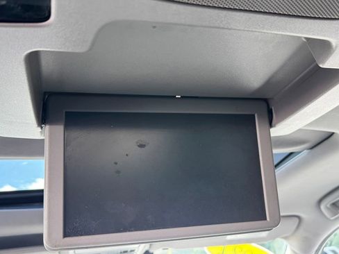 Used 2021 Honda Pilot Touring image 24