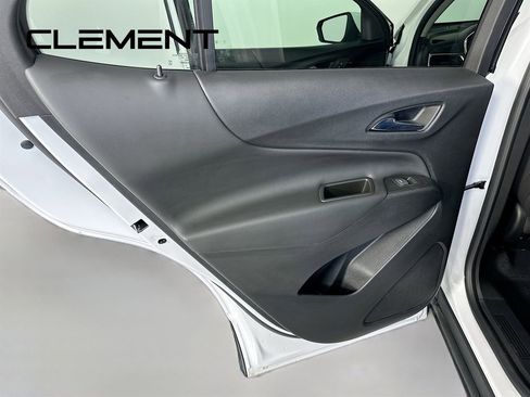 Used 2023 Chevrolet Equinox LT AWD/4WD image 30