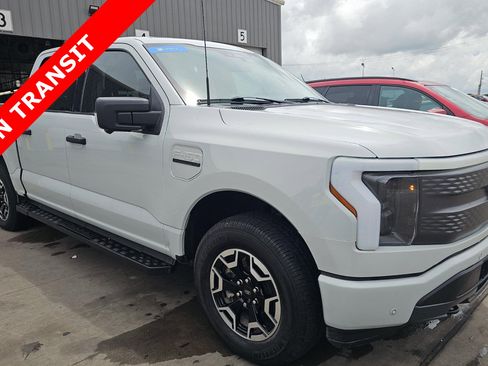 Used 2023 Ford F150 Lightning XLT AWD/4WD image 5