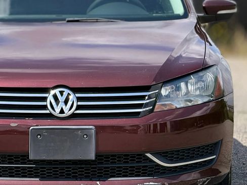 Used 2013 Volkswagen Passat 2.5 S FWD image 12