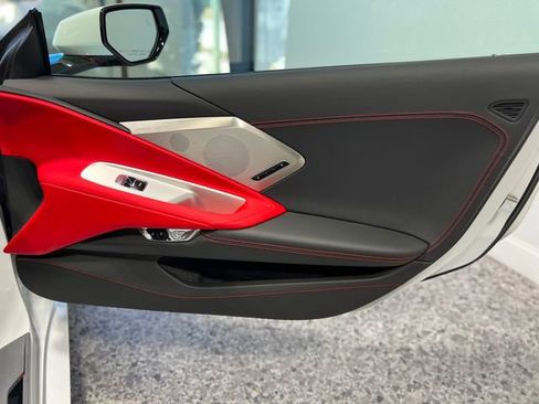 Used 2021 Chevrolet Corvette Stingray 2LT w/ Chrome Exterior Badge Package image 23