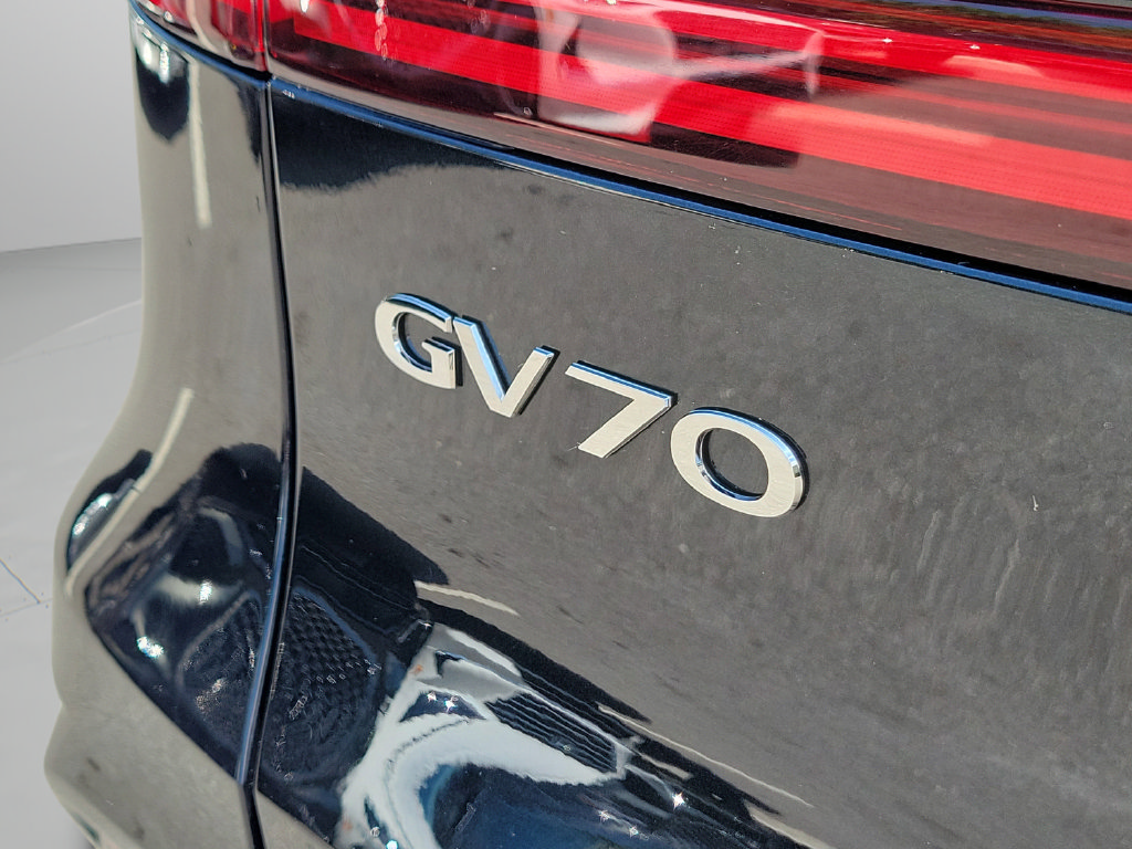 Used 2026 Genesis GV70 3.5T Sport Prestige AWD/4WD image 9