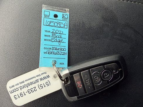 Used 2021 Ford Edge SEL w/ Convenience Package image 26
