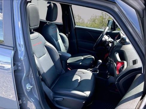 Used 2023 Jeep Renegade Trailhawk w/ Sun/Sound Group image 7