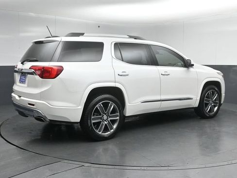 Used 2019 GMC Acadia Denali w/ Technology Package FWD image 7