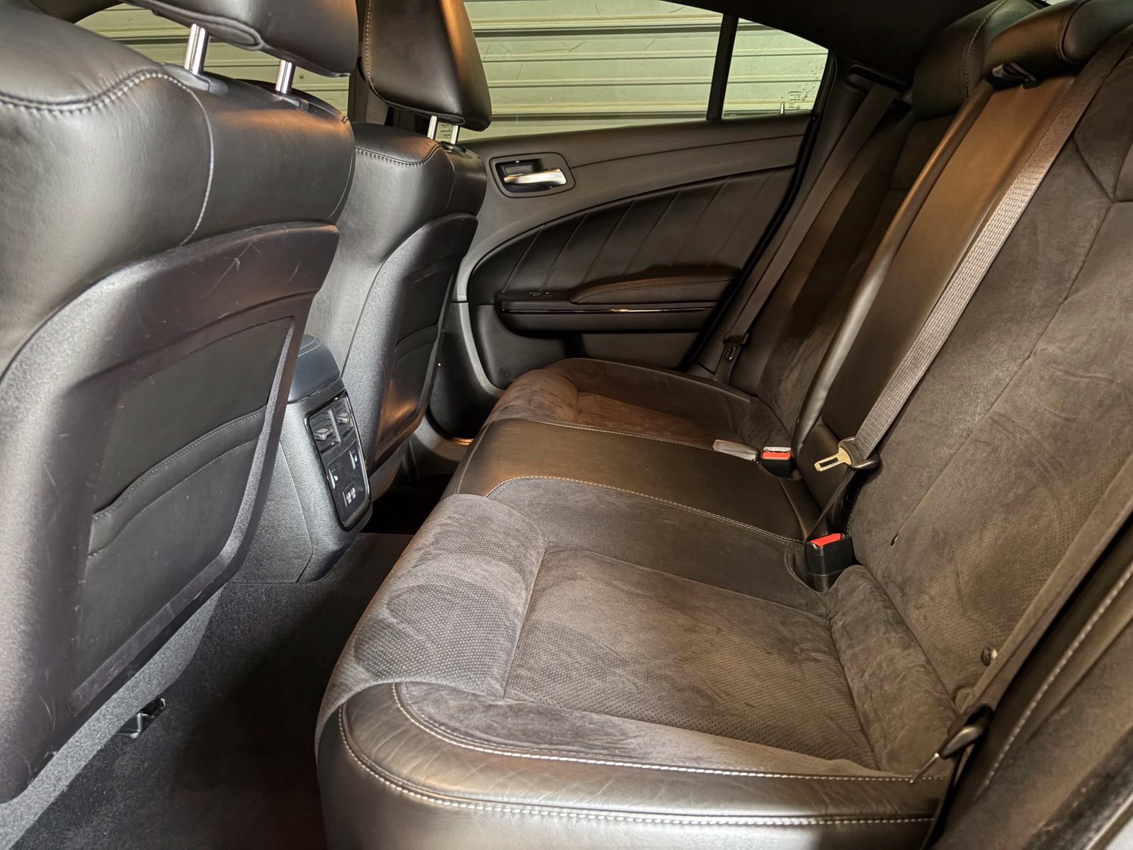 Used 2022 Dodge Charger R/T w/ Plus Group RWD image 21
