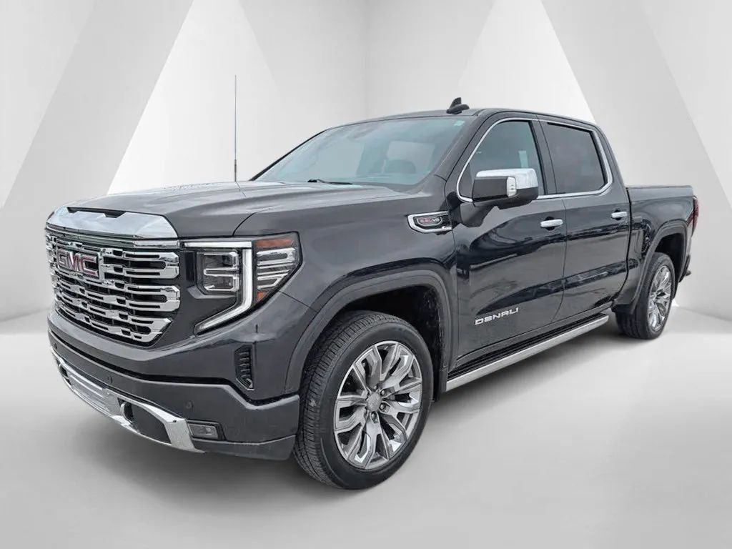 Used 2023 GMC Sierra 1500 Denali AWD/4WD image 4