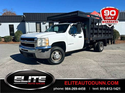 Used 2007 Chevrolet Silverado 3500 W/T image 1