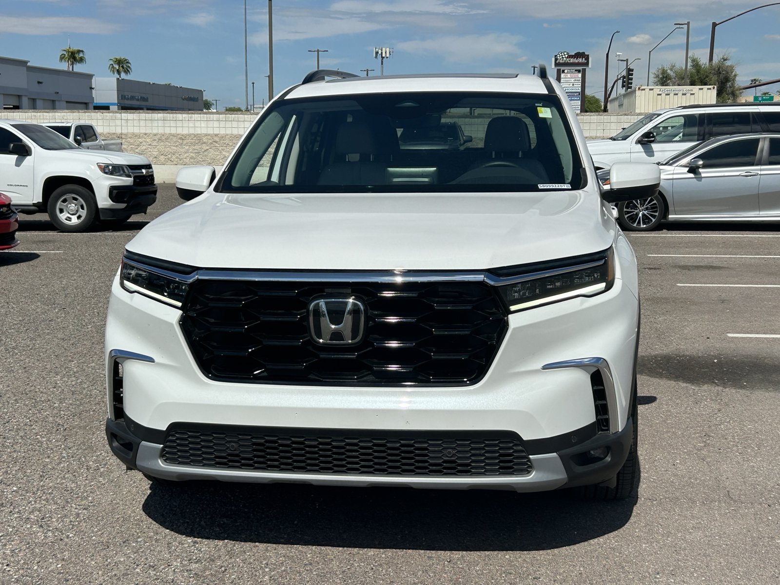 Used 2025 Honda Pilot Touring image 8