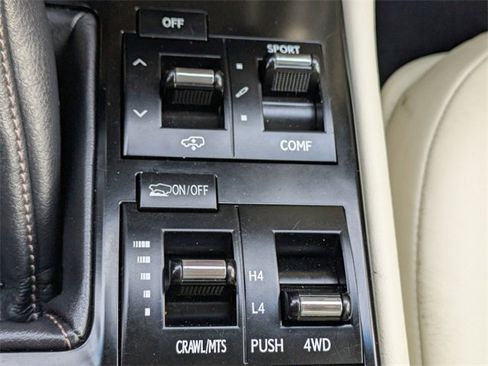 Used 2020 Lexus GX 460 Luxury image 28