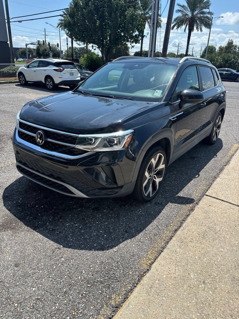 Used 2023 Volkswagen Taos SEL AWD/4WD image 1