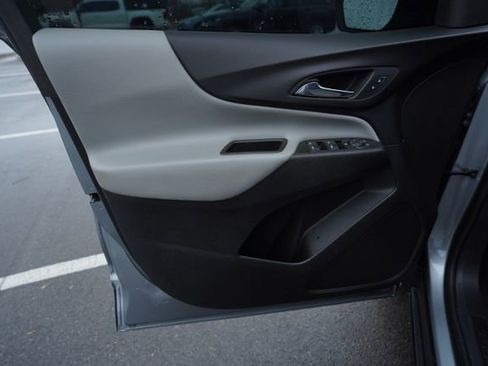 Used 2024 Chevrolet Equinox LS w/ Sport Edition image 14