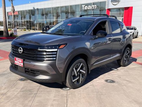 New 2026 Nissan Kicks SV w/ Cold Weather Package image 4