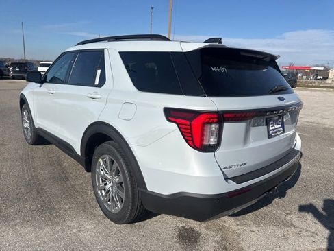 New 2026 Ford Explorer Active w/ Active Comfort Package image 7